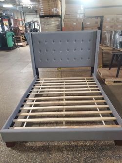 Gray Tufted wing bed with nailheads (New In A Box)
