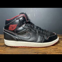 Jordan 1 Black Red