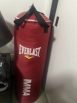 Everlast MMA Polycanvas Heavy Bag Kit