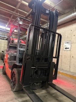 TOYOTA 2020 forklift 5500 lb, 3 stage, side shift for sale