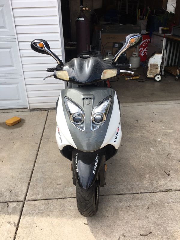 Jonway scooter 150cc for Sale in Chicago, IL - OfferUp