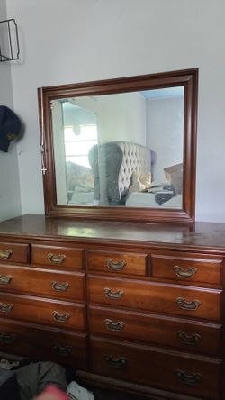 Wood dresser and mirror