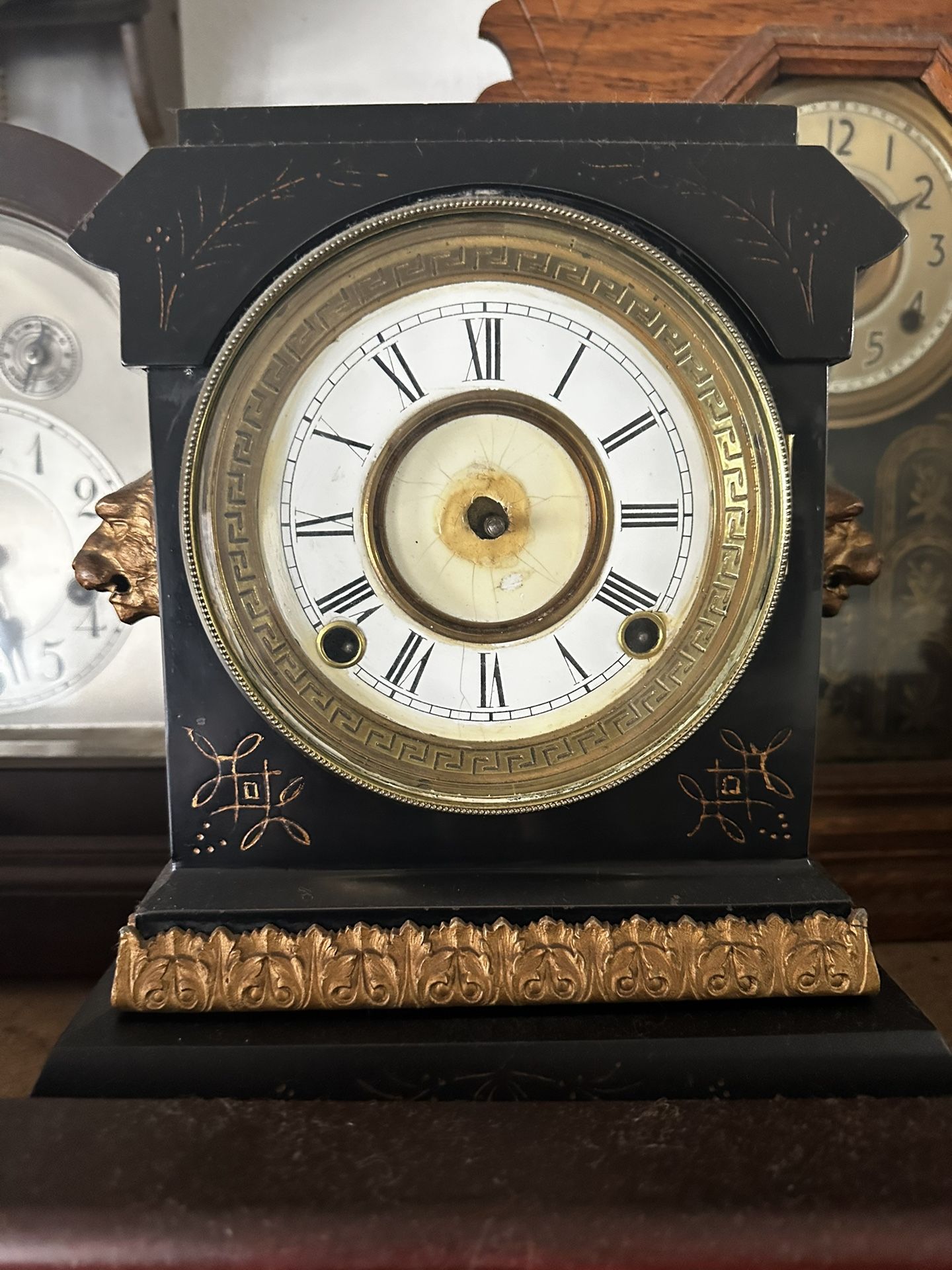 Mantle Clock