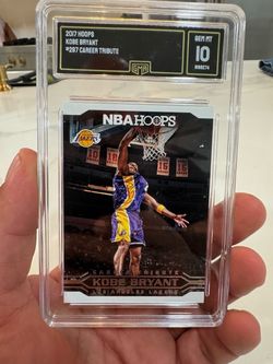 2017 HOOPS KOBE BRYANT GEM MT10