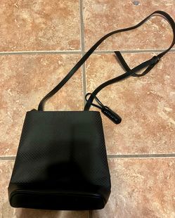 Liz Claiborne Black Small Crossbody Bag Zip, Gold Hardware, Inner Pockets