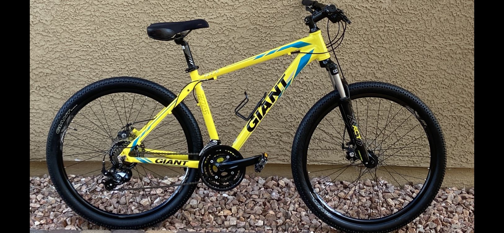 Giant Atx 27.5 Hardtail Mountain Bike (medium)