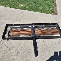 Cargo hitch receiver