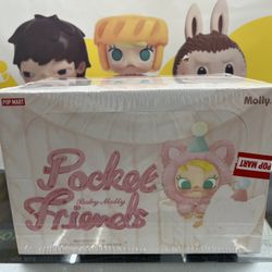 New Baby Molly Pocket friends