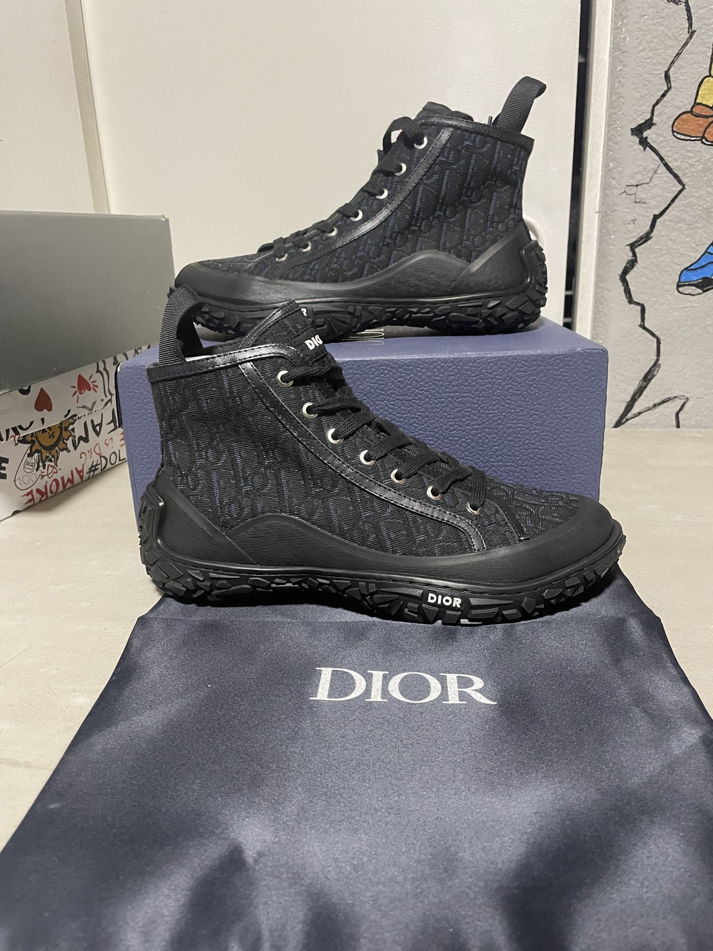 Dior B28