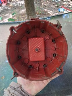 Distributor