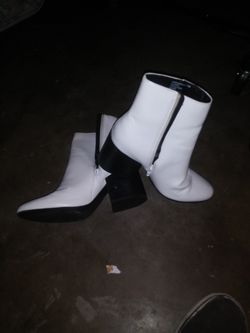 Size 7.5 Women Madden Girl Boots