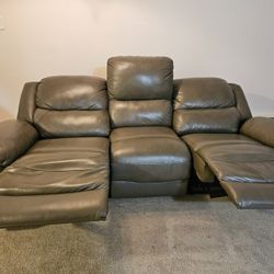 Power Recliner Leather Couch Dream Comfort!