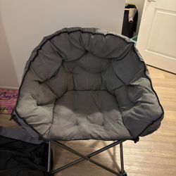 Padded Saucer Camp Chair