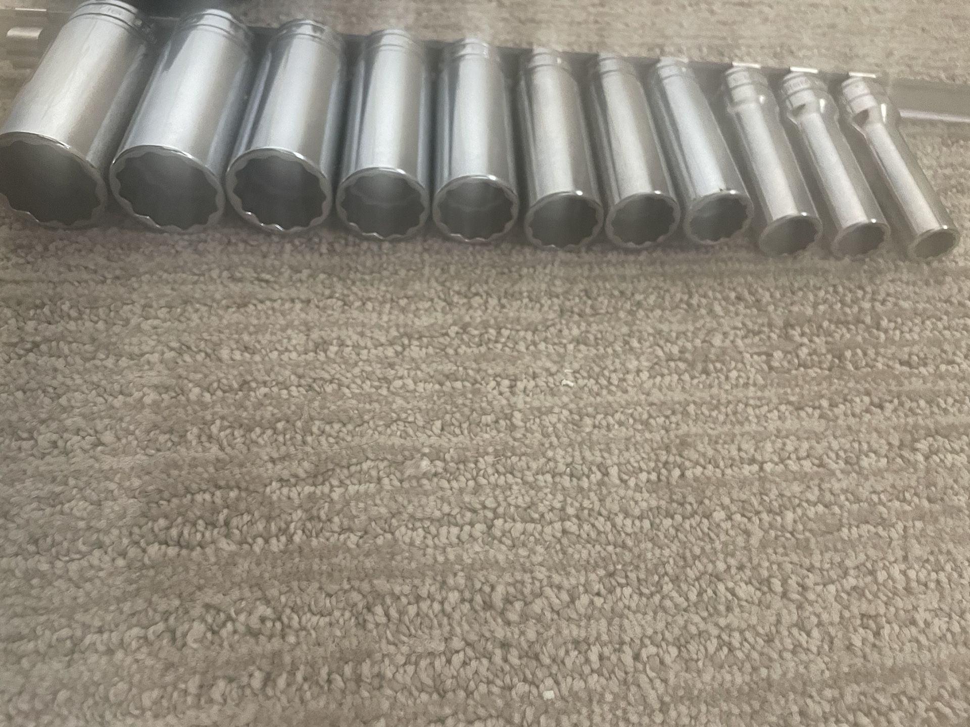 snap on 1/2 deep 12 point SAE socket set