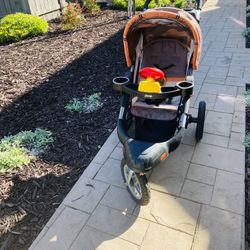 Good Condition kids Jogging Stroller Light to Push 