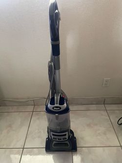 ****** shark vacuum ******+