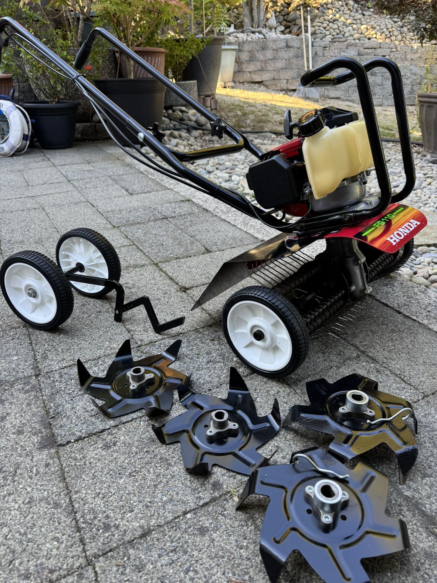 Honda FG110  Rotor Tiller/Cultivator with Dethatcher  / Thatching Kit 
