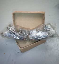 Metal Novelty Train Salt and Pepper Shakers