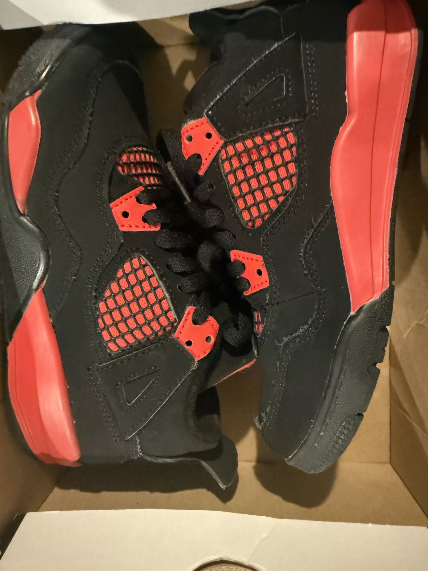 Jordan 4 Red Thunder 13C PS – LIKE NEW