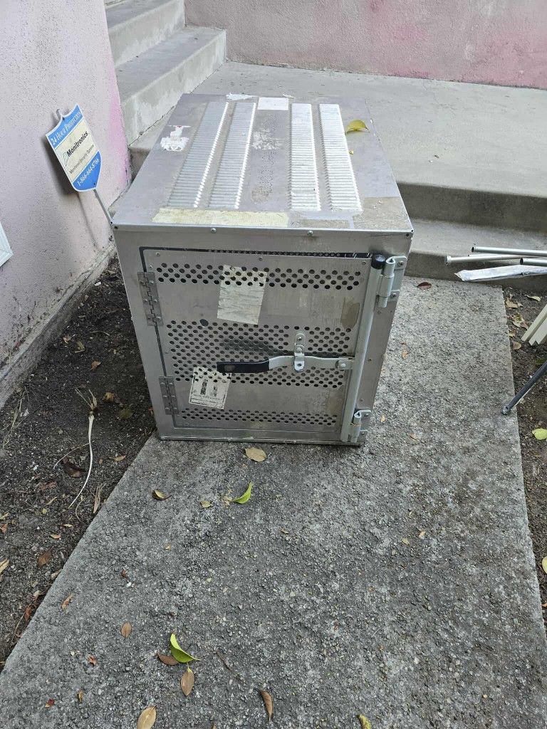 Xxl Metal Cage Or Dog House