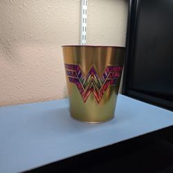Wonder Woman AMC Popcorn Tin
