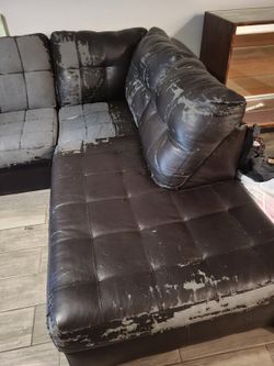 L shape living room couch and island