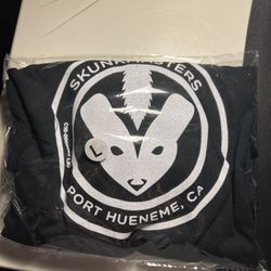 Skunkmasters Tee Size Large