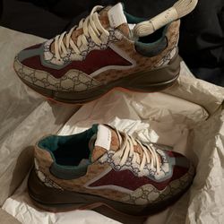 Gucci Shoes 