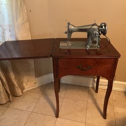 Antique  Sewing Machine 