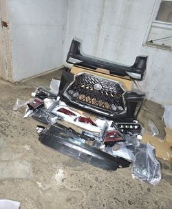 Toyota 4runner Bumper body kit Facelift Headlights complete 2010-2024