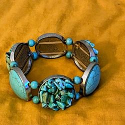 Vintage Turquoise in Stylized Southwestern Stretch Bracelet