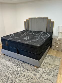 Elite Midnight Pro  king size mattress pillow top 12”.     New mattress in a plastic sealed  Venta de colchones  ☎️📲call or Tex (213)713-74-89   Habl