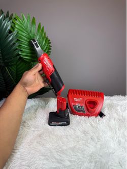 Milwaukee 1/4” Rachet Fuel M12