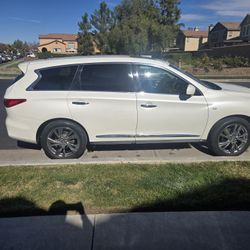 2015 INFINITI QX60 $7.500