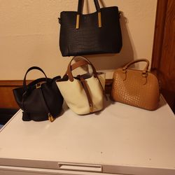 Brand new 👜👜👜 Purses