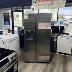 Samsung Stainless Steel Refrigerator With Ice Maker And Water Dispenser🔥