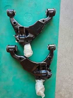 OEM 5th gen Toyota 4runner Lower Control Arms