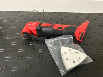 Milwaukee M18 18V Lithium-Ion Cordless Oscillating Multi-Tool (Tool-Only)
