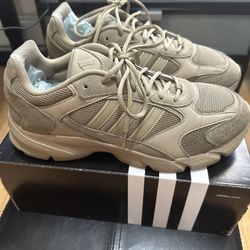 Adidas Men’s Shoes Size 11