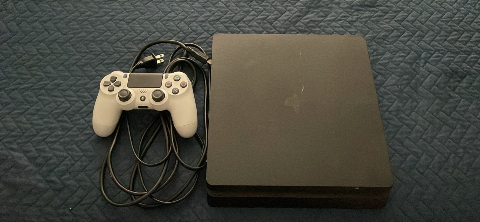 PS4 Slim