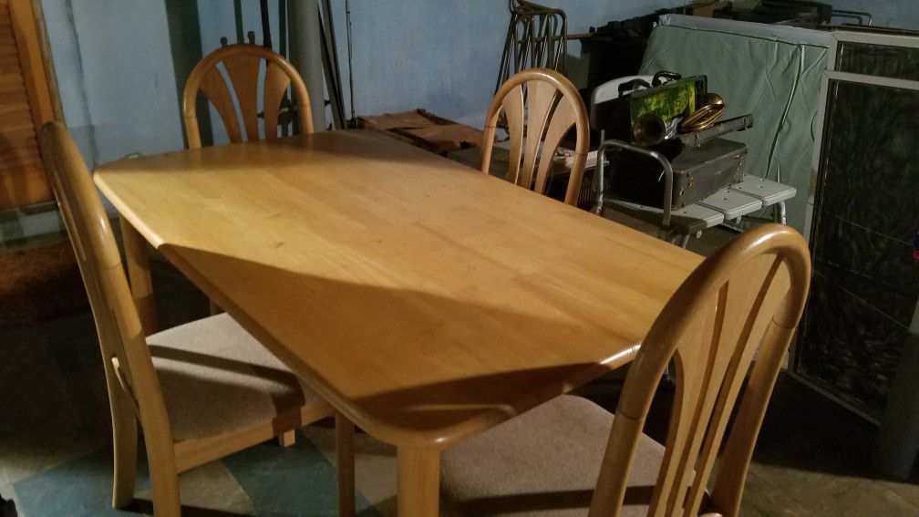 Wood dining table and 4 chairs