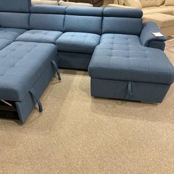 Beren Sectional Living Room Set