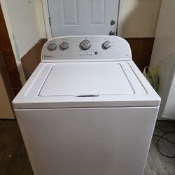 WHIRPOOL WASHER GOOD CONDITION LARGE CAPACITY HEAVY DUTY DELIVERY AVAILABLE FOR EXTRA FEE WE DO REPAIRS