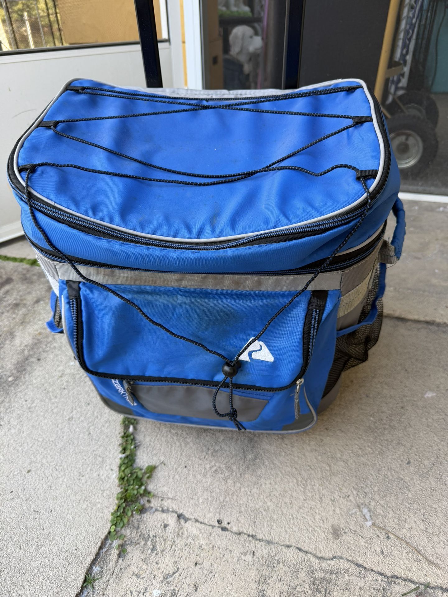 Wheel With Handle Soft Cooler