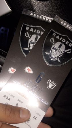 2 tickets for this Thursday game !! Raiders vs Chiefs game !! Come with parking pass B lot