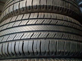205/55r16 Michelin tires set of 4