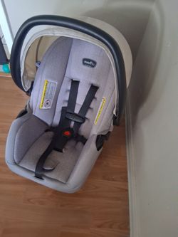 Infant carseat