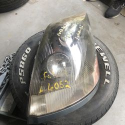 Headlight Volvo Vnl