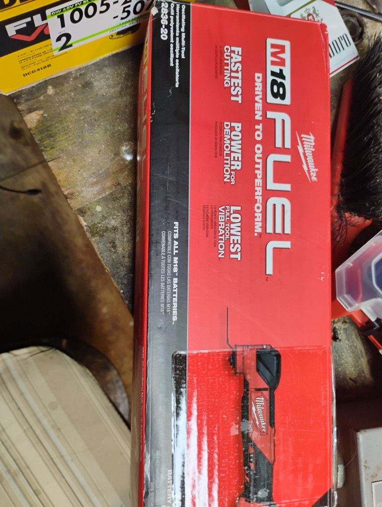DeWalt And Milwaukee Cordless Tools