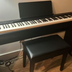 Digital  Roland piano